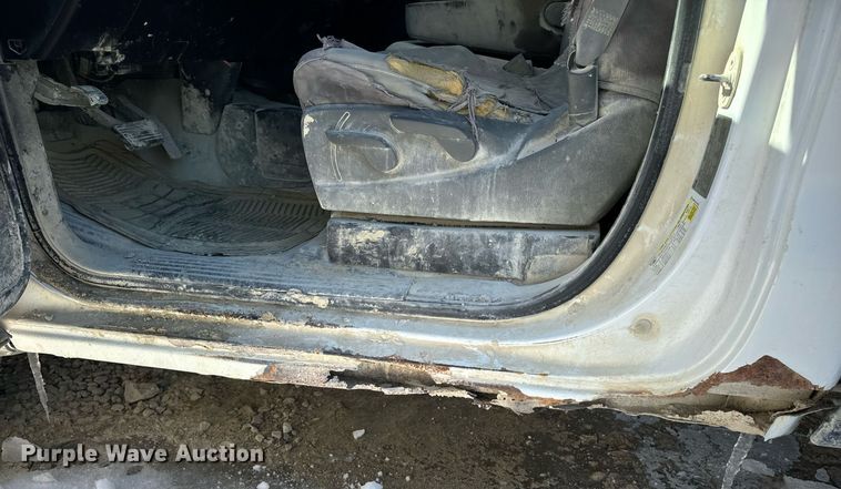 image for item EN5028 2015 Chevrolet Silverado 1500 pickup truck