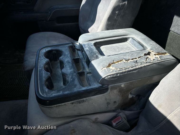 image for item EN5028 2015 Chevrolet Silverado 1500 pickup truck