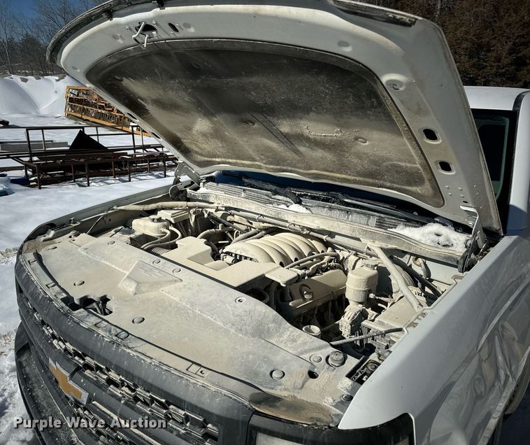 image for item EN5028 2015 Chevrolet Silverado 1500 pickup truck