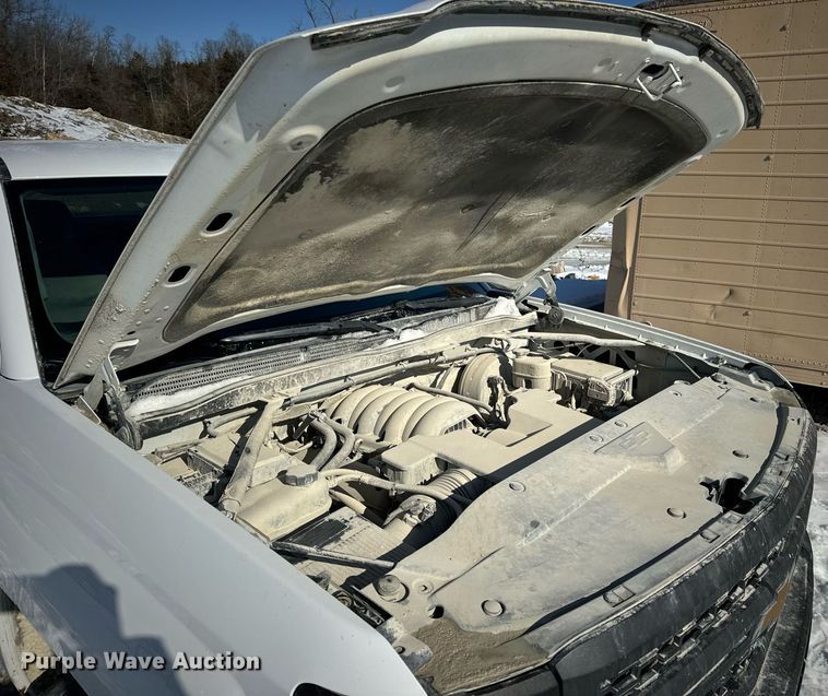 image for item EN5028 2015 Chevrolet Silverado 1500 pickup truck