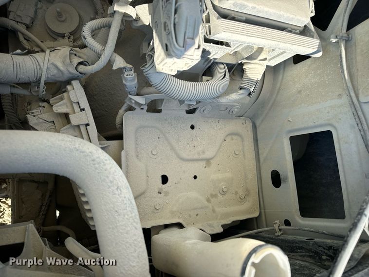 image for item EN5028 2015 Chevrolet Silverado 1500 pickup truck