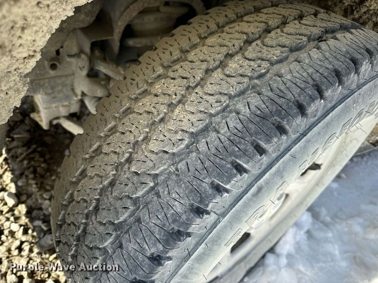 image for item EN5028 2015 Chevrolet Silverado 1500 pickup truck