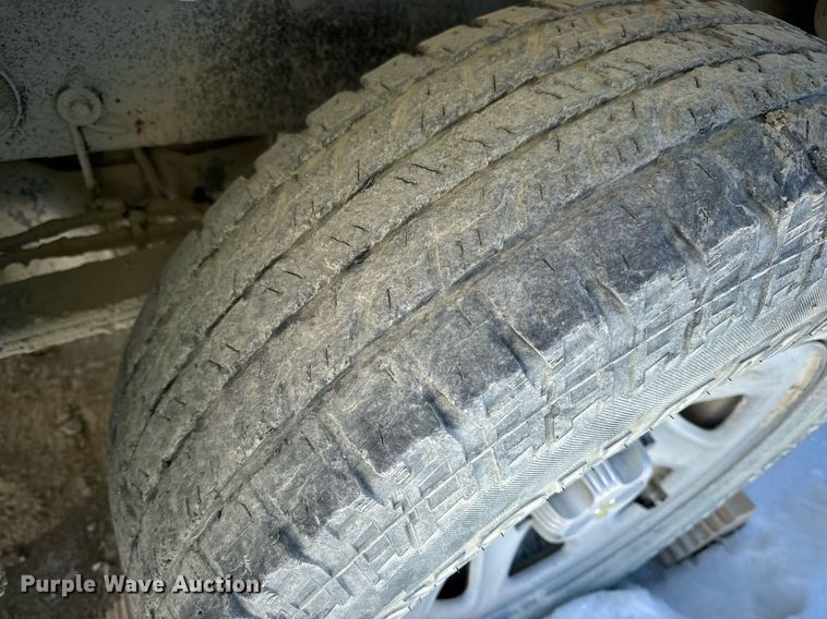 image for item EN5028 2015 Chevrolet Silverado 1500 pickup truck