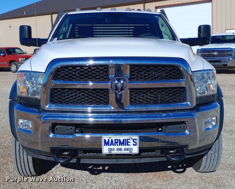 image for item EO0503 2014 Dodge Ram 5500HD flatbed truck