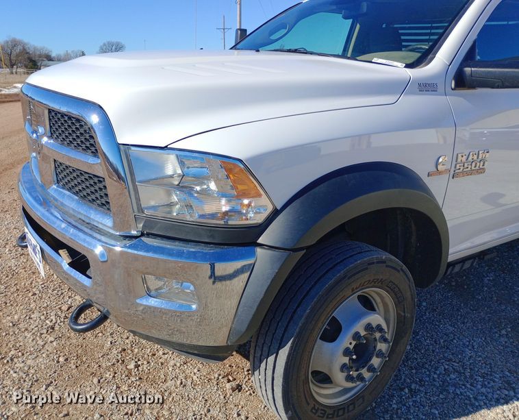 image for item EO0503 2014 Dodge Ram 5500HD flatbed truck