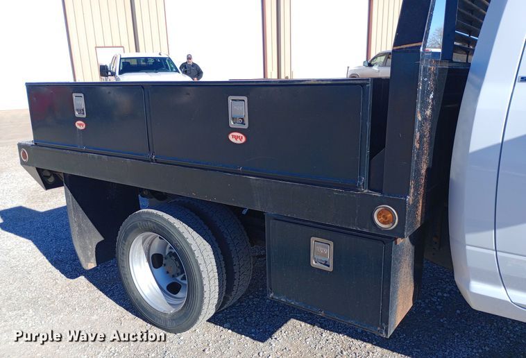 image for item EO0503 2014 Dodge Ram 5500HD flatbed truck