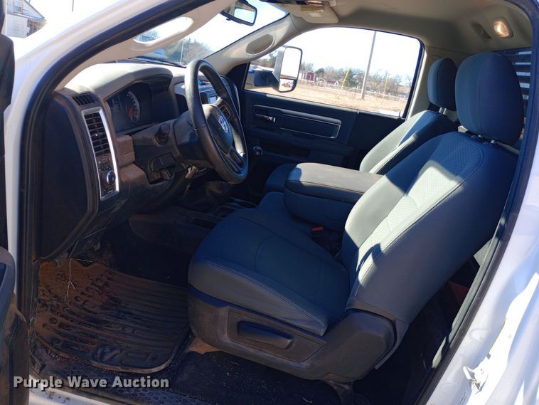 image for item EO0503 2014 Dodge Ram 5500HD flatbed truck