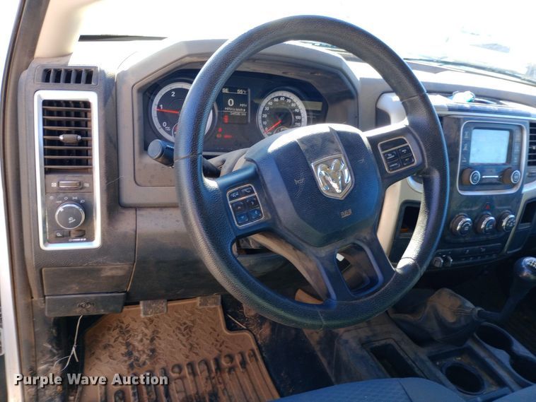 image for item EO0503 2014 Dodge Ram 5500HD flatbed truck