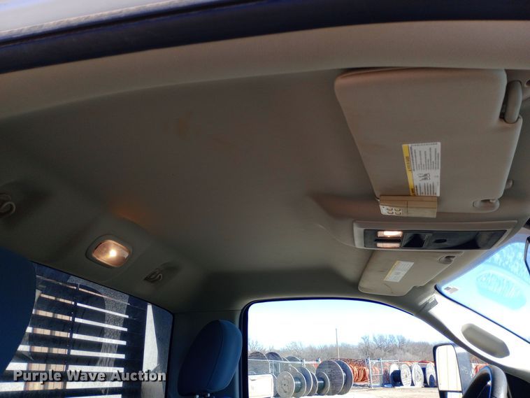 image for item EO0503 2014 Dodge Ram 5500HD flatbed truck