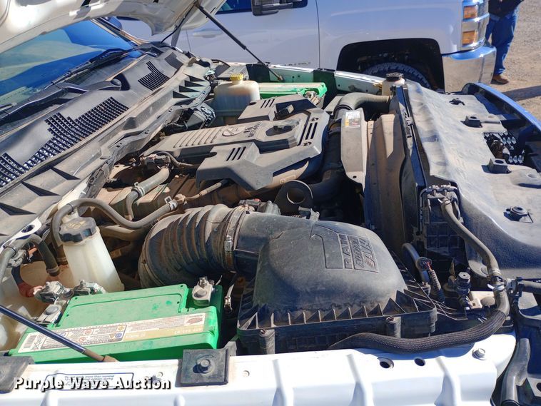 image for item EO0503 2014 Dodge Ram 5500HD flatbed truck