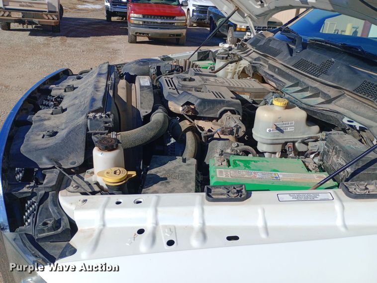 image for item EO0503 2014 Dodge Ram 5500HD flatbed truck