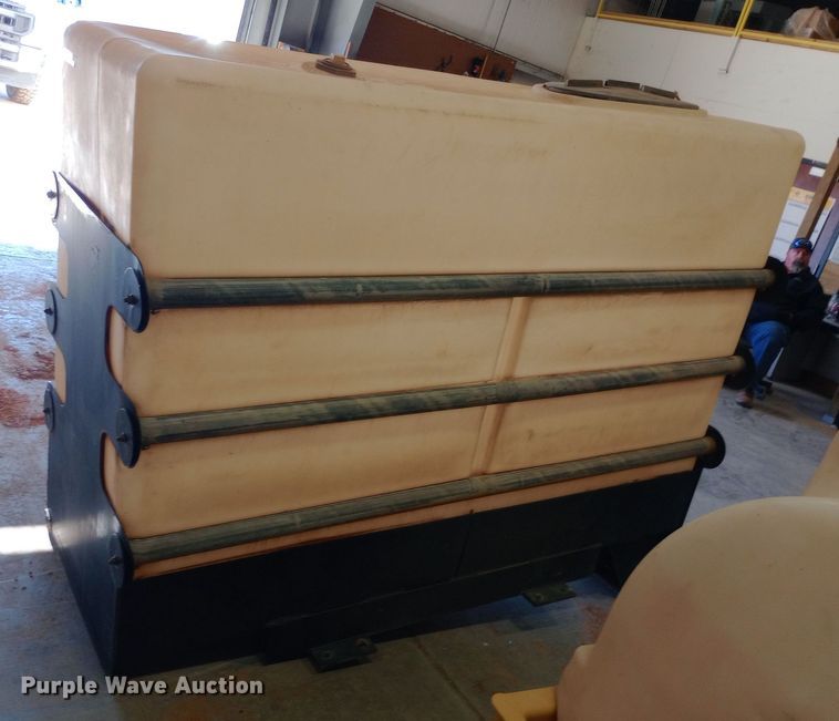 image for item EO0505 Tank