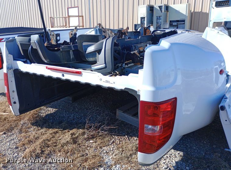 image for item EO0512 2013 Chevrolet Silverado 3500 pickup truck bed