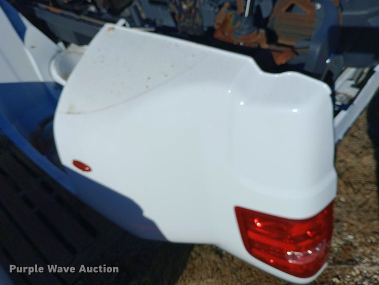 image for item EO0512 2013 Chevrolet Silverado 3500 pickup truck bed