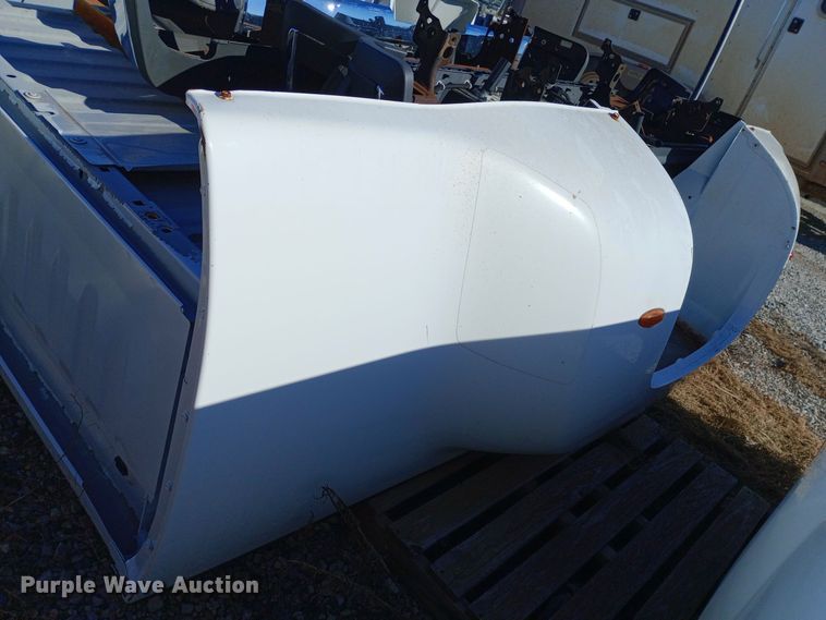 image for item EO0512 2013 Chevrolet Silverado 3500 pickup truck bed