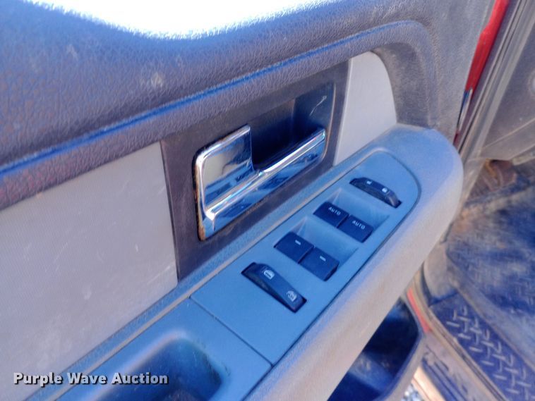 image for item EO0513 2013 Ford F150 SuperCab pickup truck