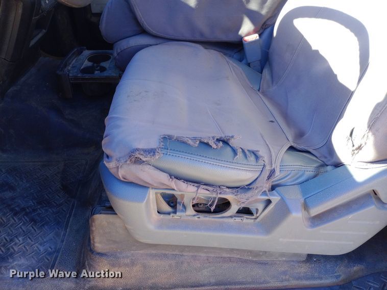 image for item EO0513 2013 Ford F150 SuperCab pickup truck