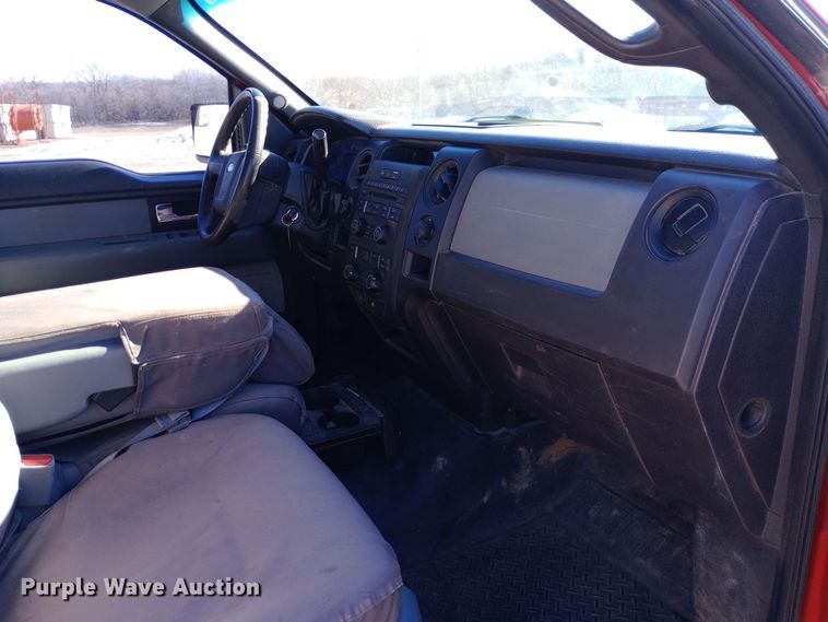 image for item EO0513 2013 Ford F150 SuperCab pickup truck