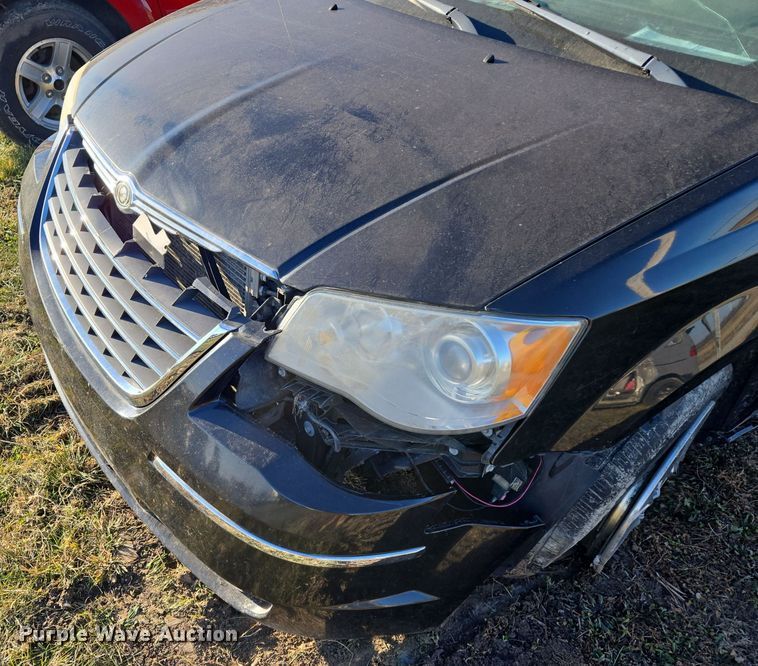 image for item EQ3884 2008 Chrysler Town & Country  van