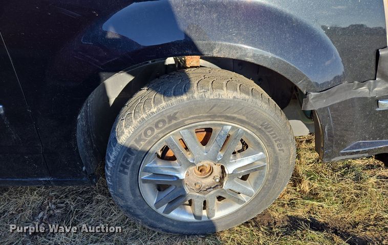 image for item EQ3884 2008 Chrysler Town & Country  van