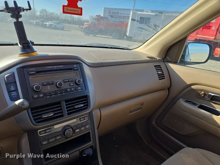 image for item EQ3888 2006 Honda  Pilot  SUV