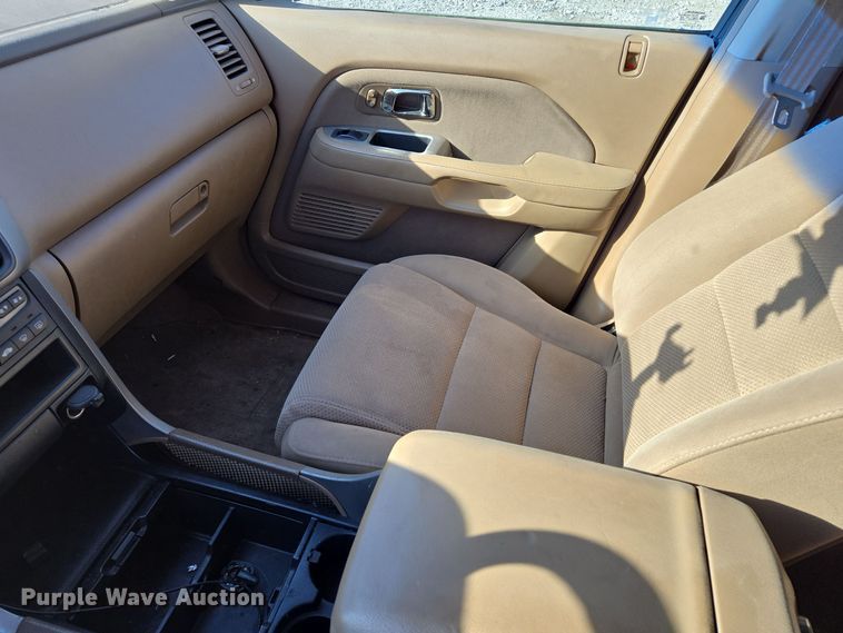 image for item EQ3888 2006 Honda  Pilot  SUV