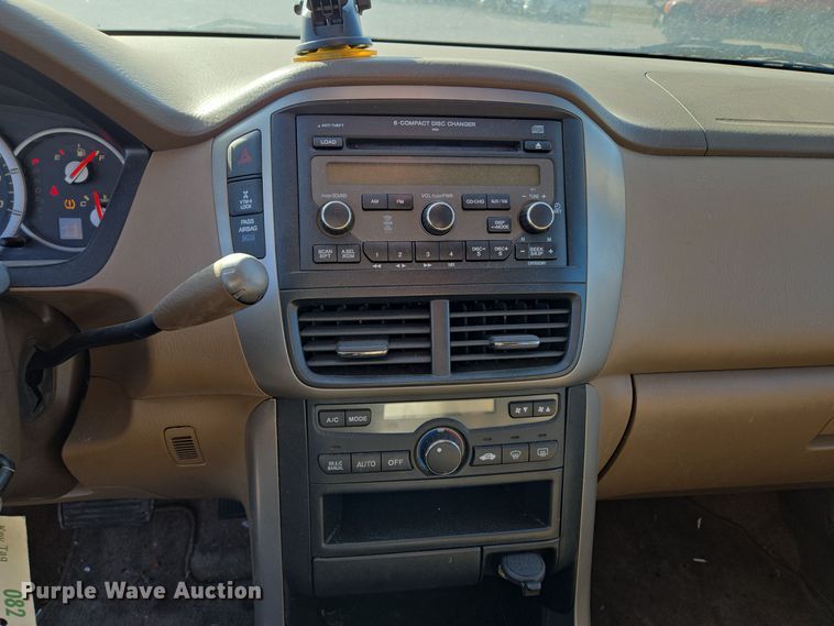 image for item EQ3888 2006 Honda  Pilot  SUV