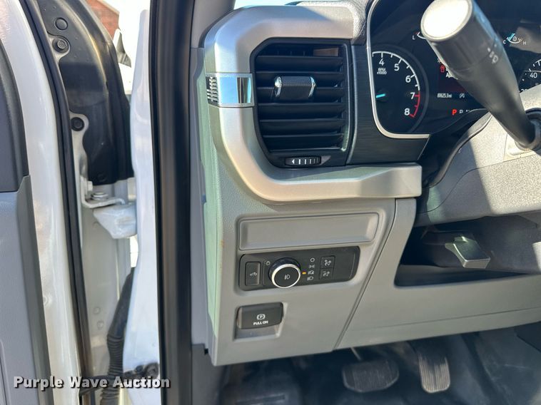 image for item ER4796 2021 Ford F150 SuperCrew pickup truck