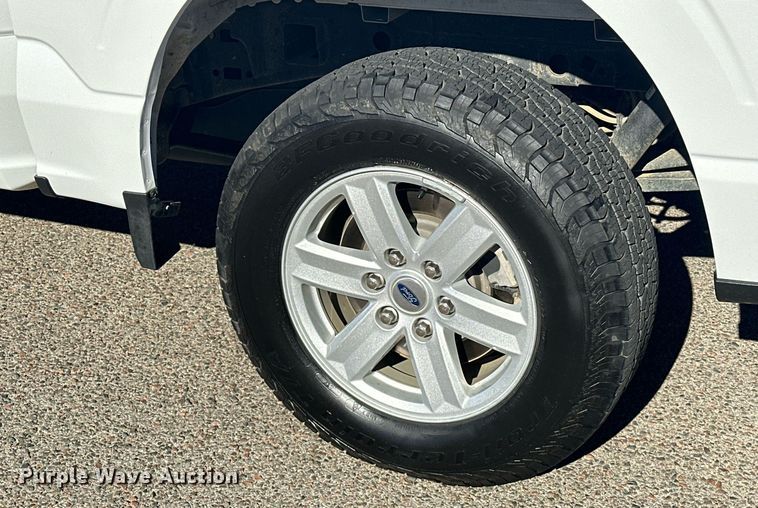 image for item ER4796 2021 Ford F150 SuperCrew pickup truck