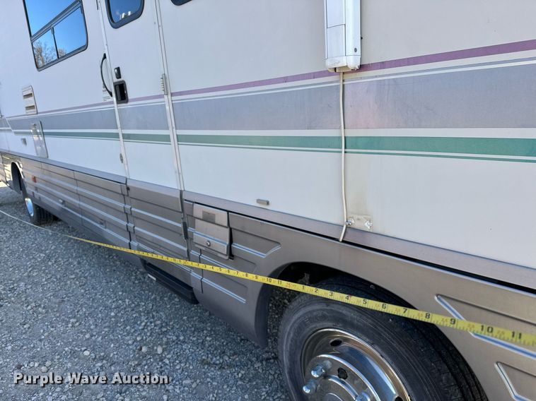 image for item ER4807 1995 Winnebago Vectra RV