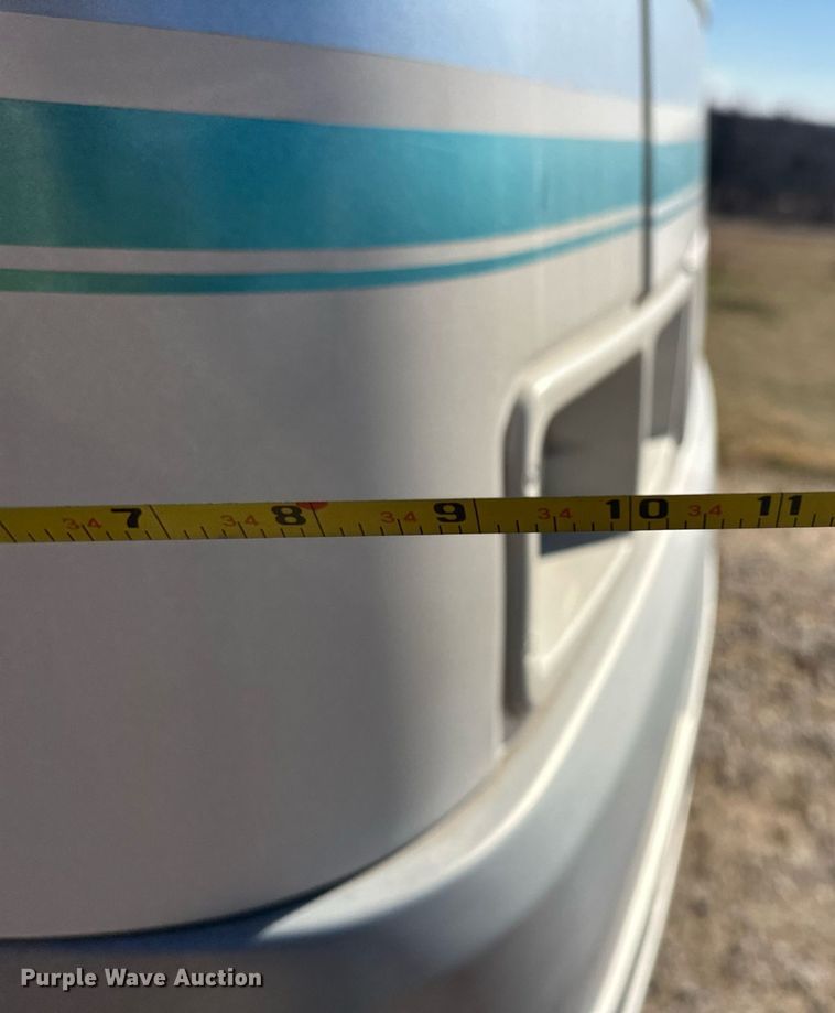 image for item ER4807 1995 Winnebago Vectra RV