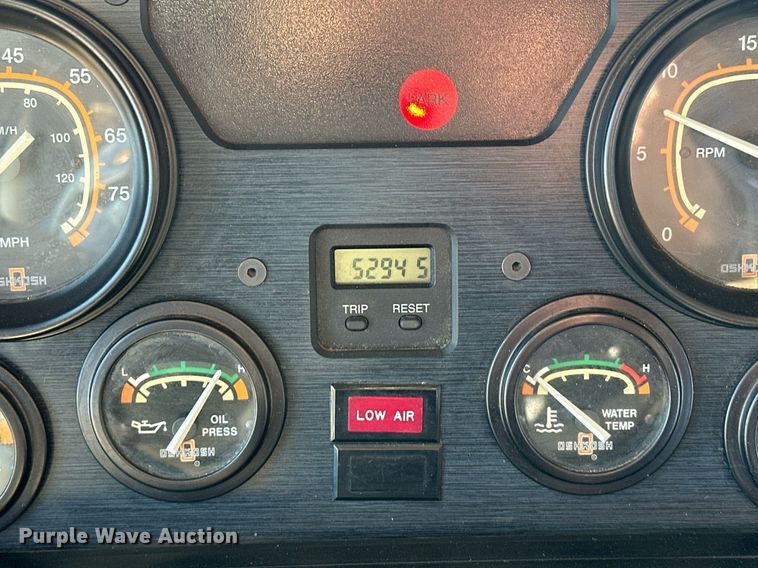 image for item ER4807 1995 Winnebago Vectra RV