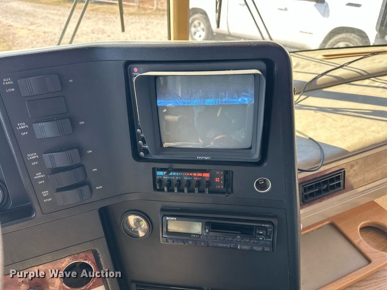 image for item ER4807 1995 Winnebago Vectra RV