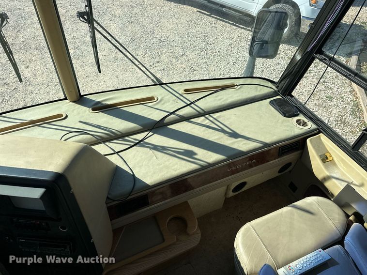 image for item ER4807 1995 Winnebago Vectra RV