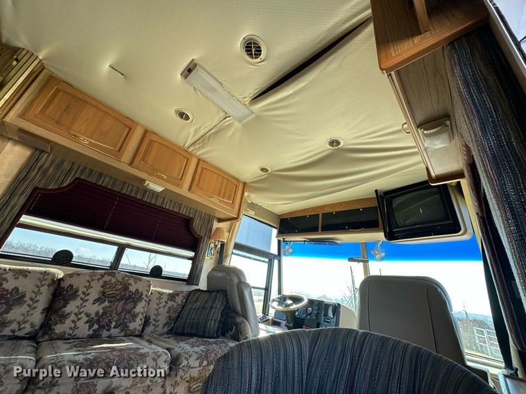 image for item ER4807 1995 Winnebago Vectra RV