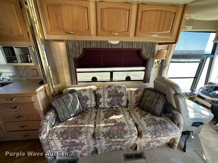 image for item ER4807 1995 Winnebago Vectra RV