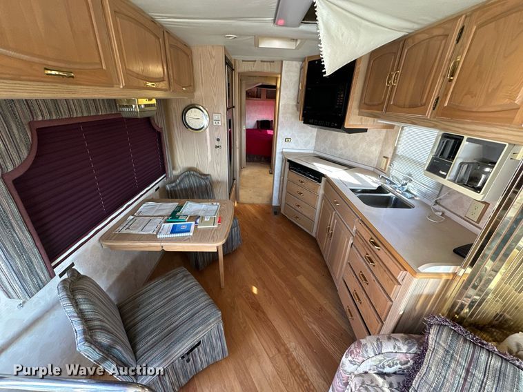 image for item ER4807 1995 Winnebago Vectra RV