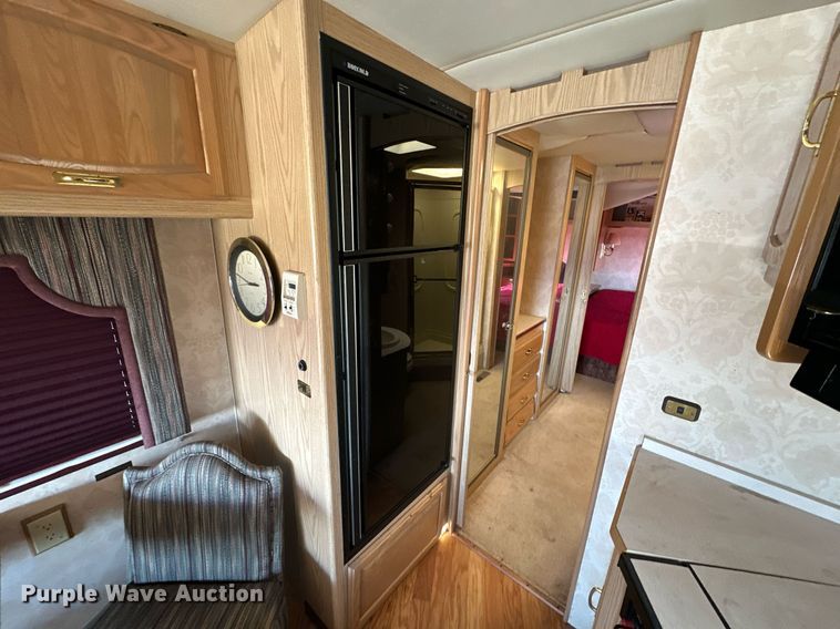 image for item ER4807 1995 Winnebago Vectra RV