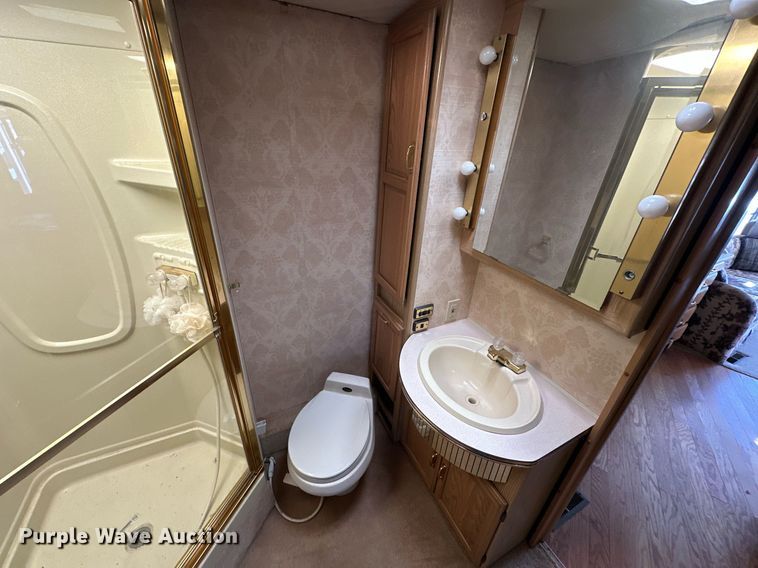 image for item ER4807 1995 Winnebago Vectra RV