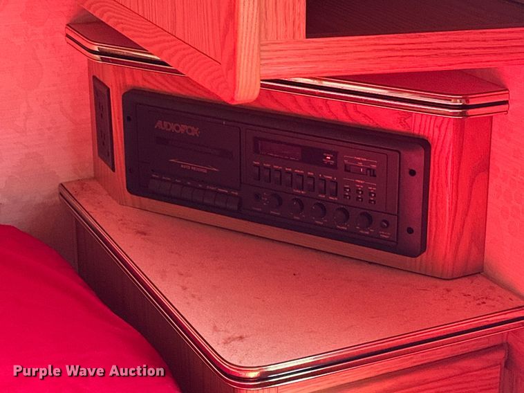 image for item ER4807 1995 Winnebago Vectra RV