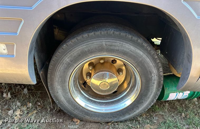 image for item ER4807 1995 Winnebago Vectra RV