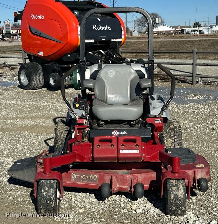 image for item ER4808 2013 Exmark LZS740PKC604 S-Series ZTR lawn mower