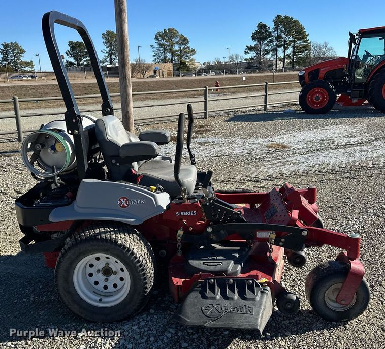 image for item ER4808 2013 Exmark LZS740PKC604 S-Series ZTR lawn mower