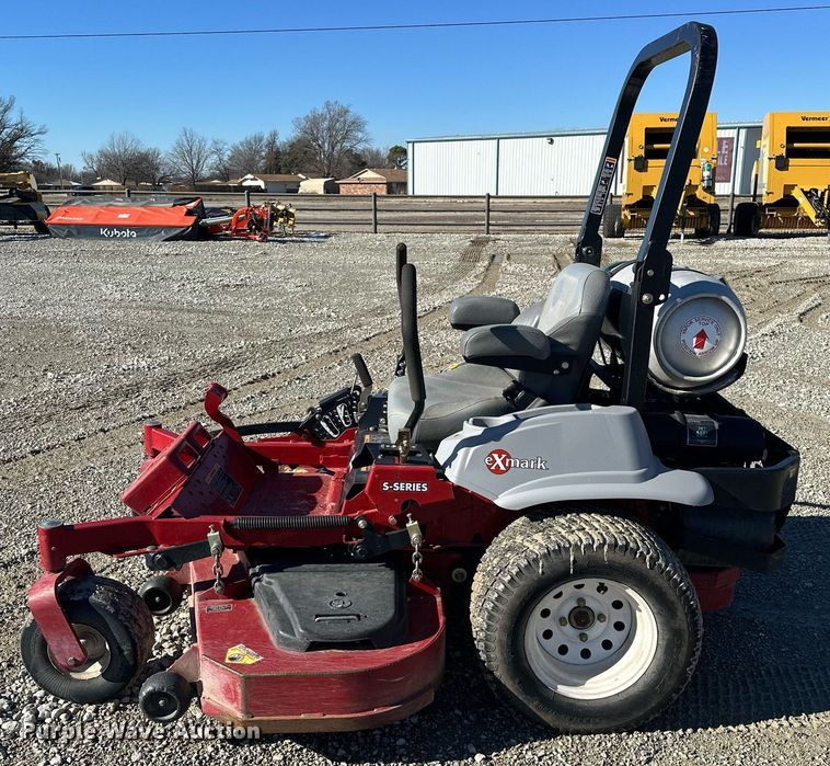 image for item ER4808 2013 Exmark LZS740PKC604 S-Series ZTR lawn mower