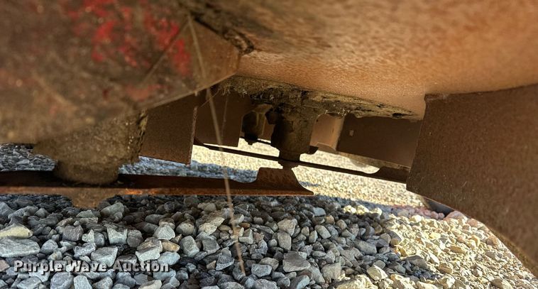 image for item ER4808 2013 Exmark LZS740PKC604 S-Series ZTR lawn mower