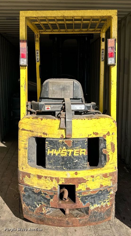 image for item ER8577 Hyster S30XM forklift