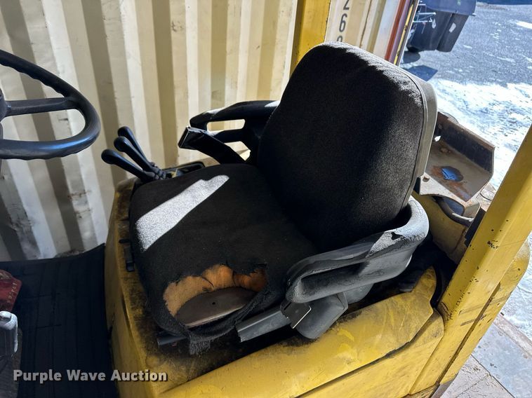 image for item ER8577 Hyster S30XM forklift