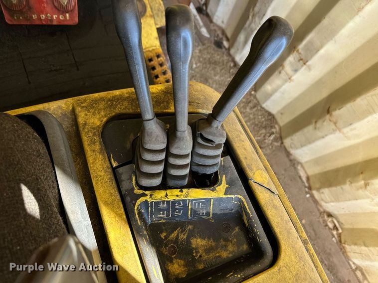 image for item ER8577 Hyster S30XM forklift