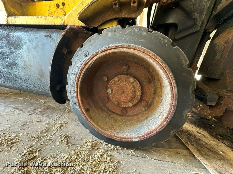 image for item ER8577 Hyster S30XM forklift