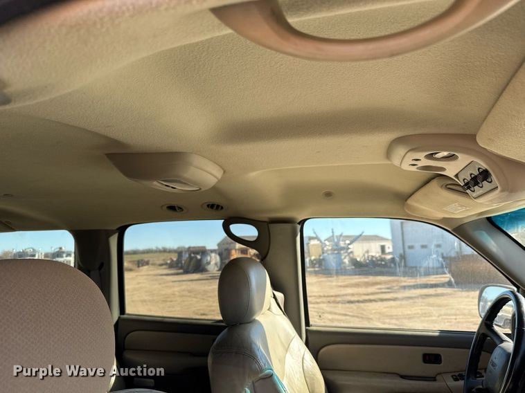 image for item LH9366 2000 GMC Yukon XL SUV